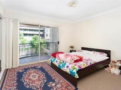 10 / 36-38 Loftus St, Wollongong