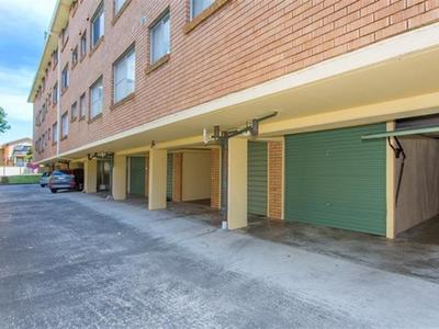 4 / 8 First  St, Wollongong