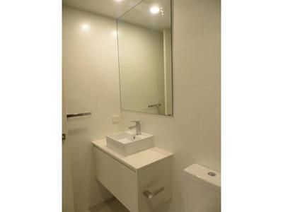 501 / 3 Grand Court, Fairy Meadow