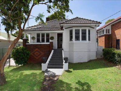 13 Dempster Street, West Wollongong
