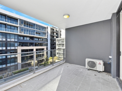 602 / 1 Half Street, Wentworth Point