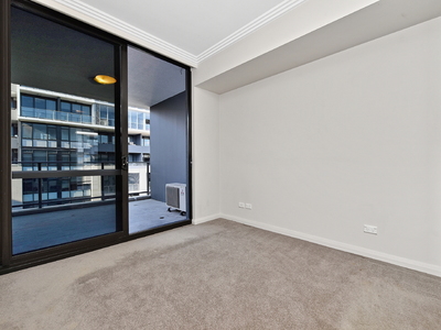 602 / 1 Half Street, Wentworth Point
