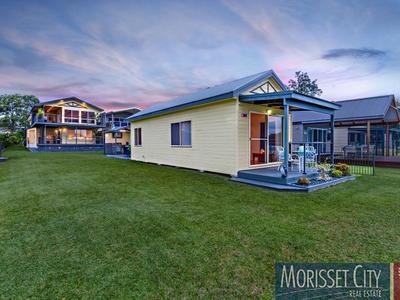 125 Grand Parade, Bonnells Bay