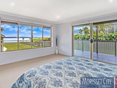 125 Grand Parade, Bonnells Bay