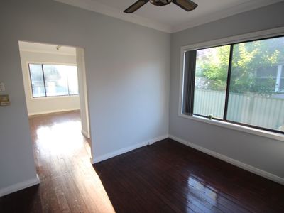 218 Waterloo Road, Greenacre