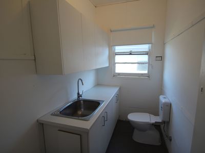 218 Waterloo Road, Greenacre