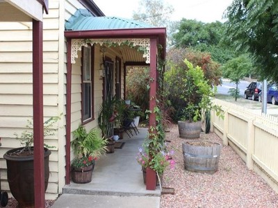 9 Carolin Street, Flora Hill