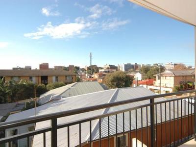 3 / 18 Hercules Street, Wollongong