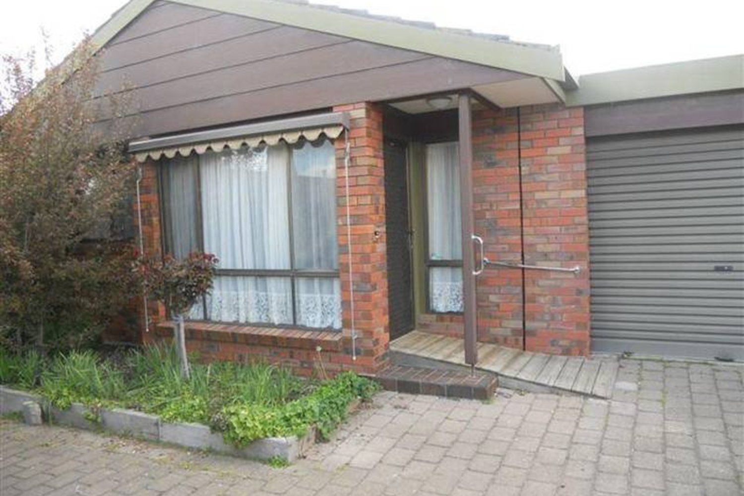 3 / 17 Pynsent Street, Horsham