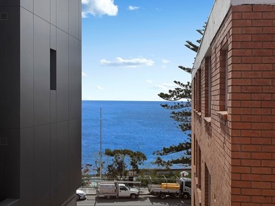11 / 70 Cliff Road, North Wollongong
