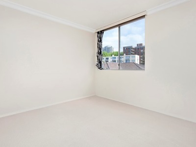 11 / 70 Cliff Road, North Wollongong