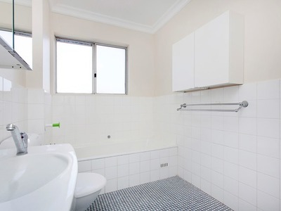 11 / 70 Cliff Road, North Wollongong