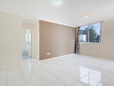 11 / 70 Cliff Road, North Wollongong