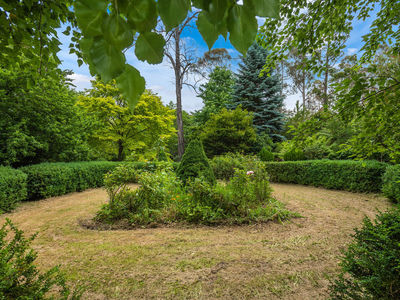 18 Douglas Road, Mount Macedon