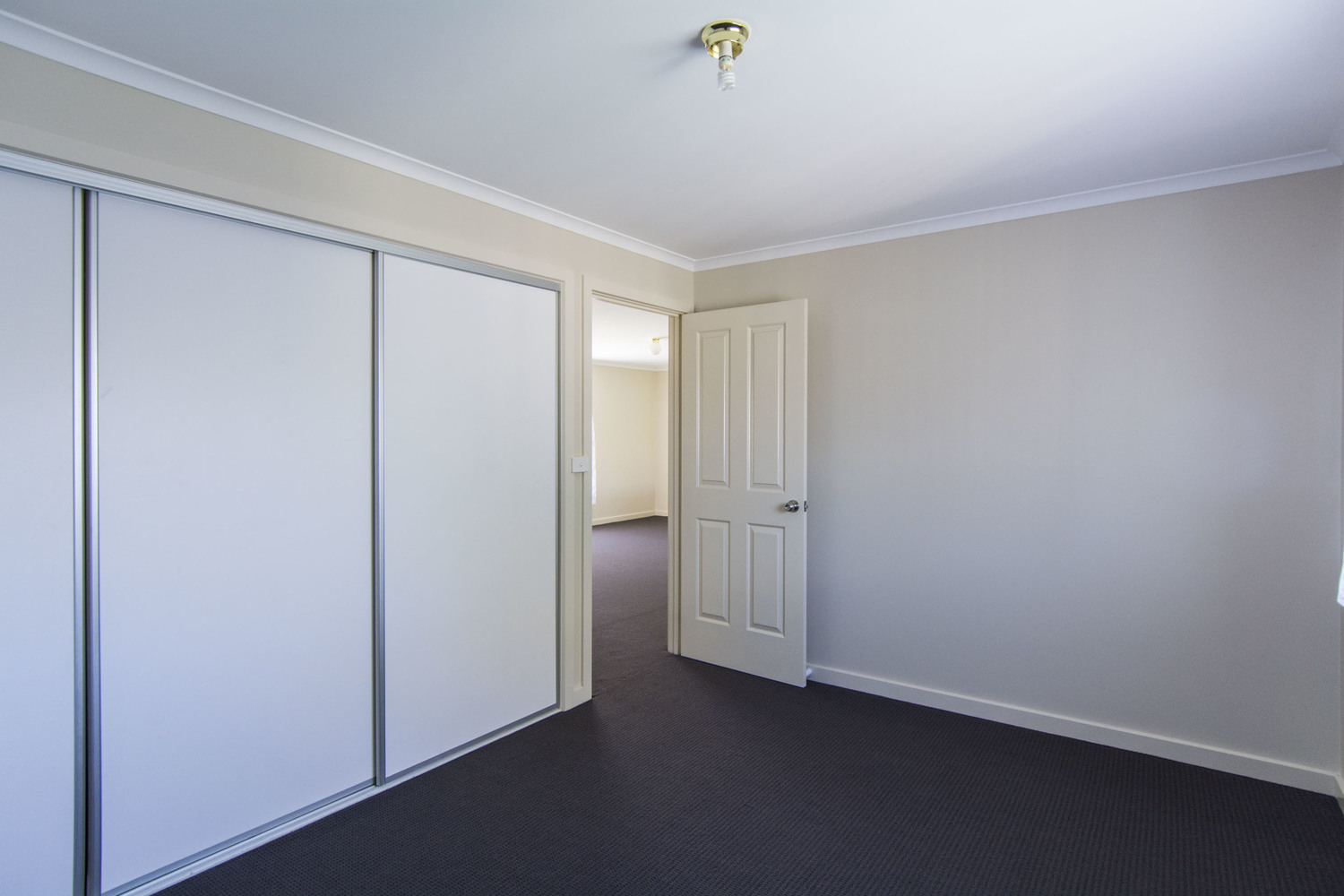 2 / 26 Philip Street, Horsham