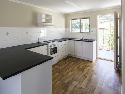 2 / 26 Philip Street, Horsham