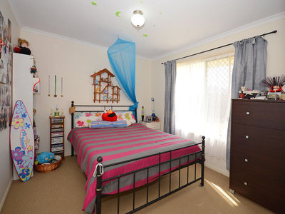 34 Topaz Circuit, Urangan