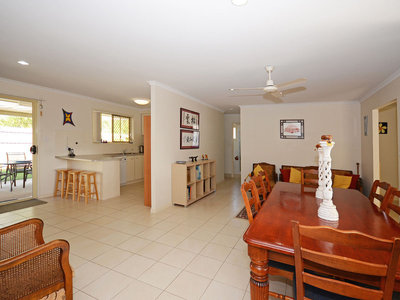 34 Topaz Circuit, Urangan