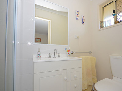 34 Topaz Circuit, Urangan