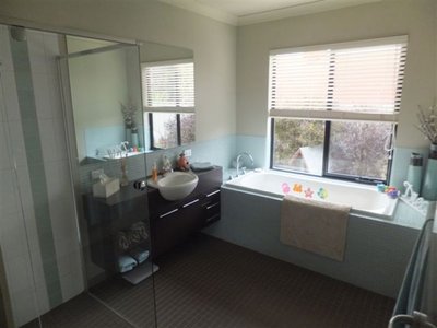 87 Kialla Lakes Drive, Kialla