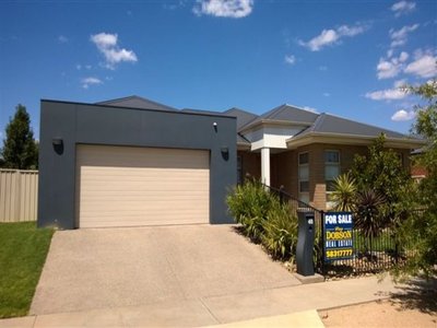 48 Canterbury Avenue , Shepparton