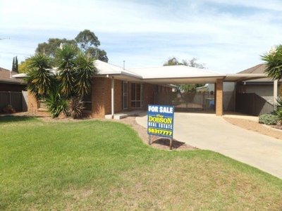 37 Kalimna Drive, Mooroopna