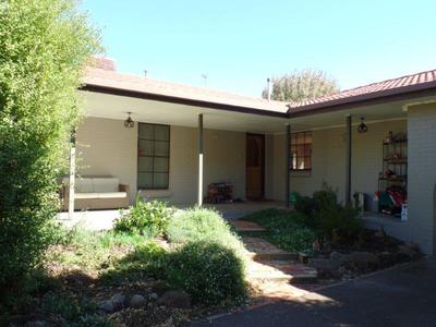24 Hotham Crescent, Shepparton