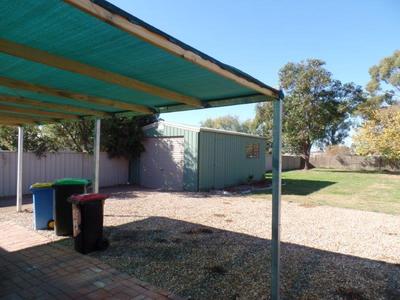 35 Homewood Drive, Mooroopna