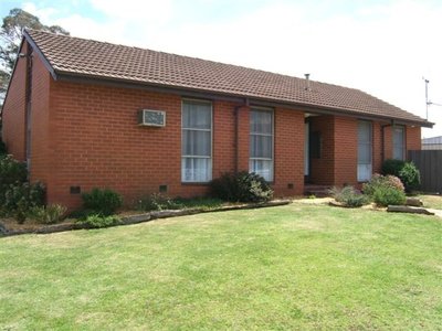 11 Hampshire Cres, Shepparton