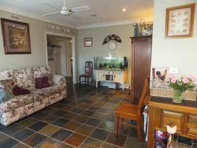 12 Nicholls Avenue, Shepparton