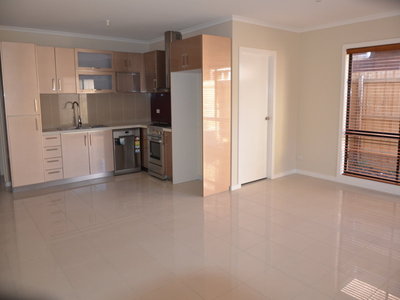 2 / 125 Princes Hwy, Werribee