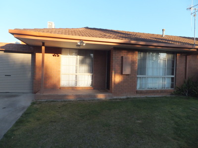 2 / 3 Lightfoot Street, Shepparton