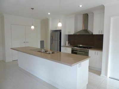 211 Rivergum Drive, East Albury