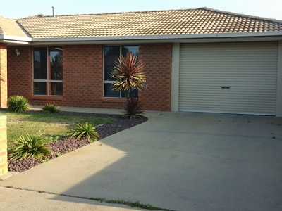 12 Brooks Avenue, Shepparton