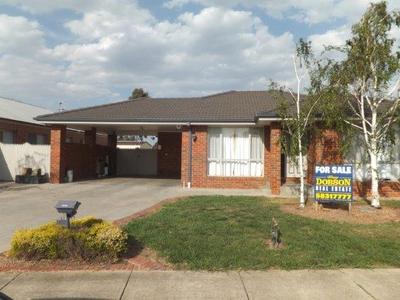 24 Menzies Crescent, Shepparton
