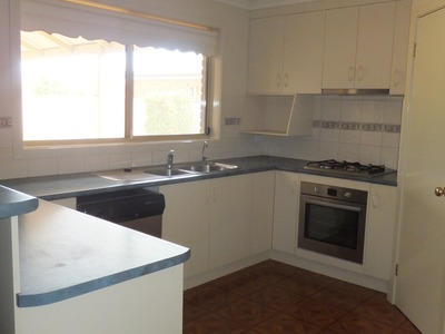 2 Banks Place, Shepparton