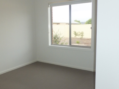 23 Grampians Parade, Shepparton