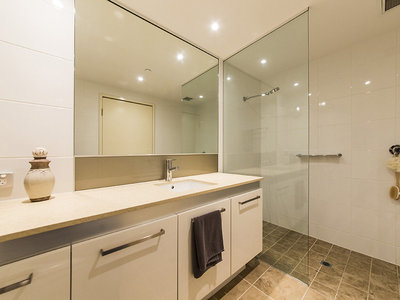 1602 / 30 The Circus, Burswood