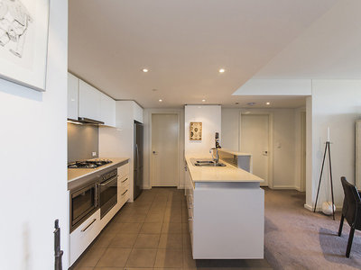 1602 / 30 The Circus, Burswood
