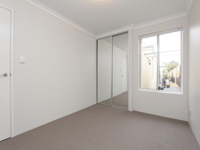 4 / 47 Boulder Avenue, Ascot