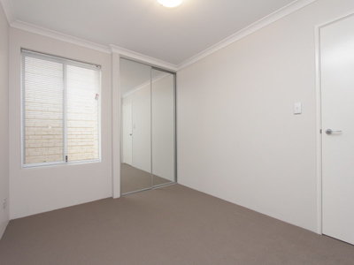 4 / 47 Boulder Avenue, Ascot