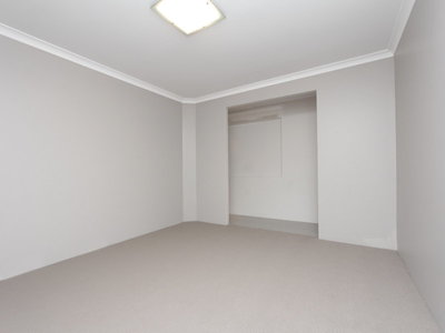 4 / 47 Boulder Avenue, Ascot