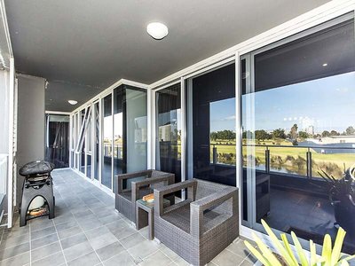 9 / 39 Bow River, Burswood