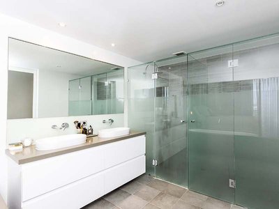 9 / 39 Bow River, Burswood