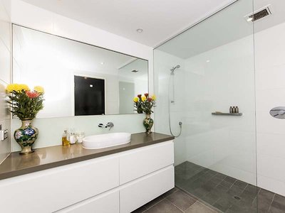 9 / 39 Bow River, Burswood