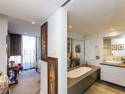9 / 39 Bow River, Burswood