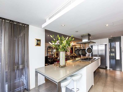9 / 39 Bow River, Burswood