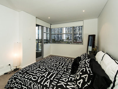 17 / 39 Bow River , Burswood