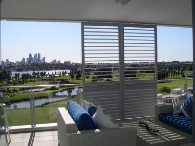 702 / 21 Bow River, Burswood