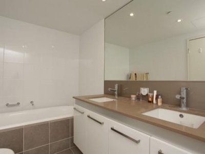 202 / 2 Oldfield, Burswood